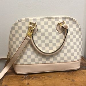 Cross body bag